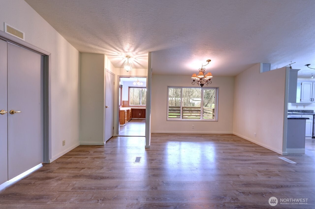 10606 Pacific Way Property Photo 12