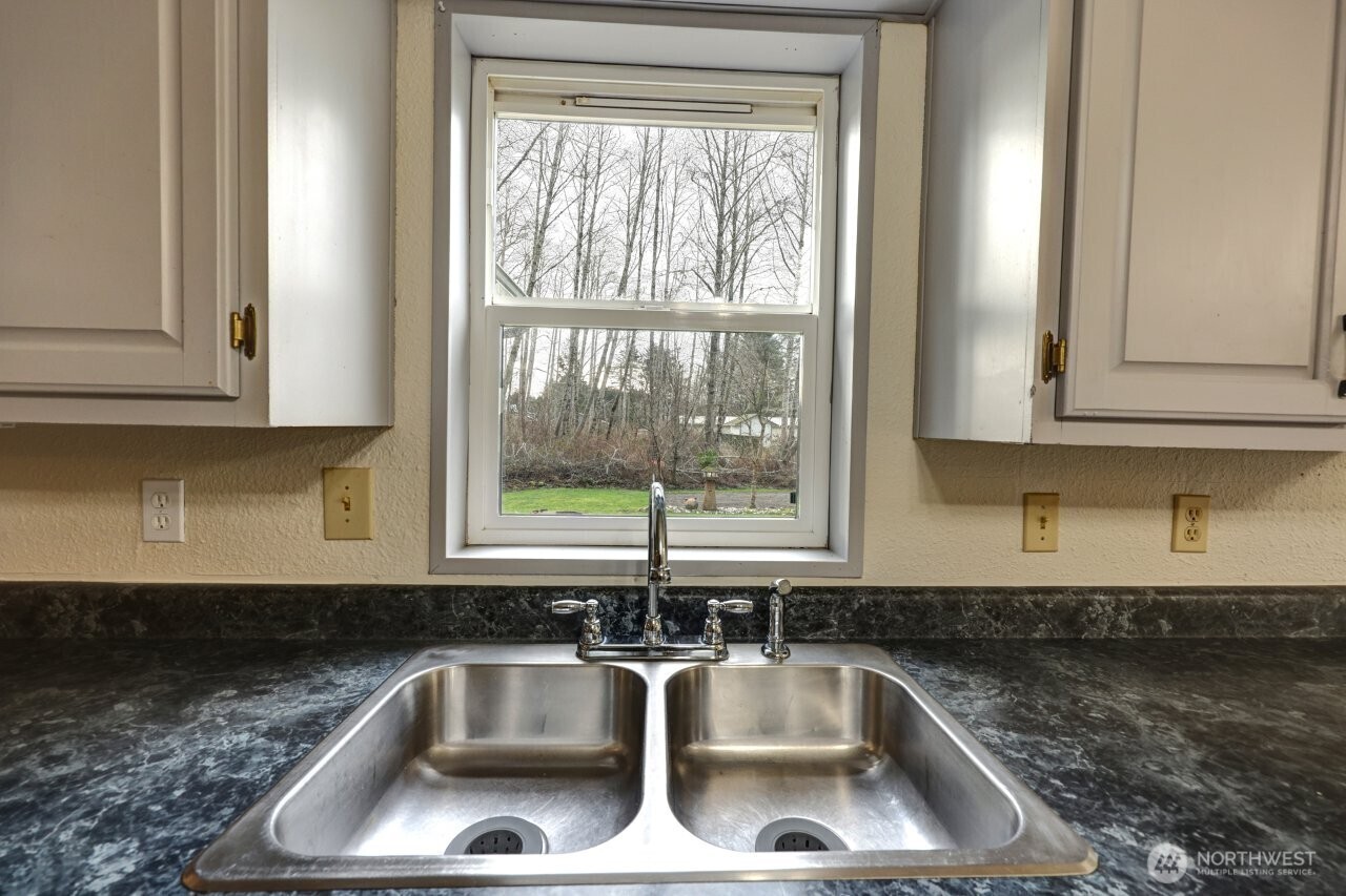10606 Pacific Way Property Photo 16