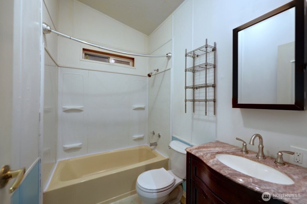 10606 Pacific Way Property Photo 33