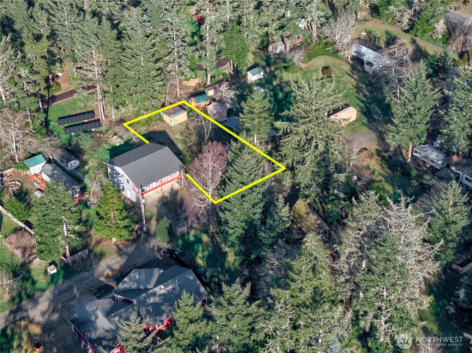 1911 256th Lane Property Photo 3