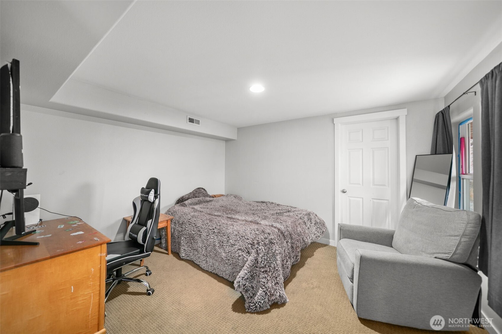 712 Vista View Place Property Photo 31