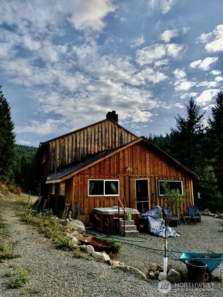 57 Slippery Hill Lane Property Photo 1