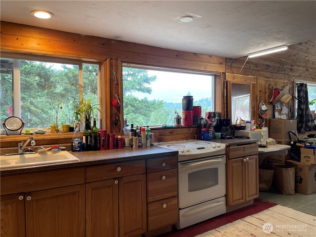 57 Slippery Hill Lane Property Photo 5