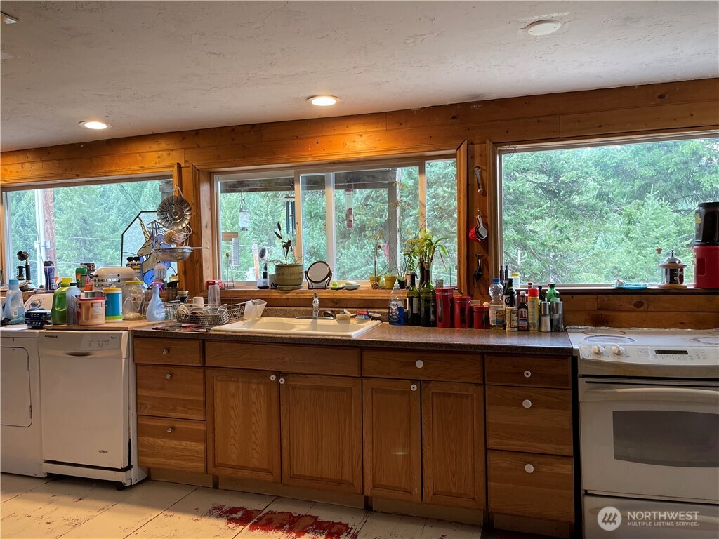 57 Slippery Hill Lane Property Photo 6