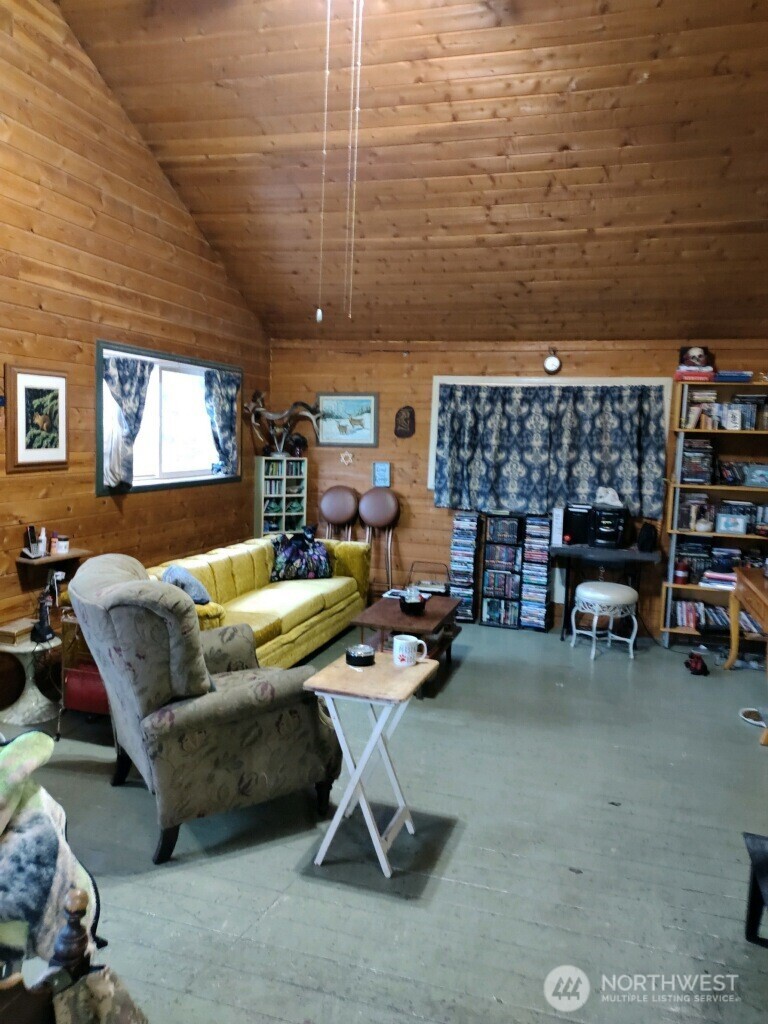 57 Slippery Hill Lane Property Photo 8