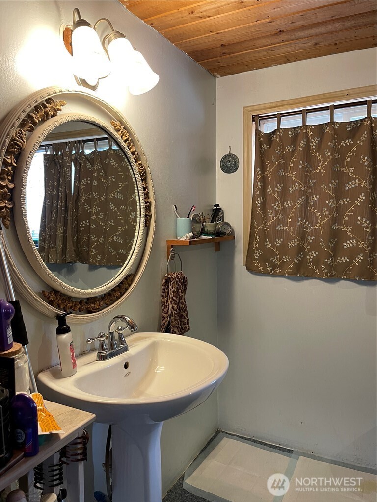 57 Slippery Hill Lane Property Photo 22