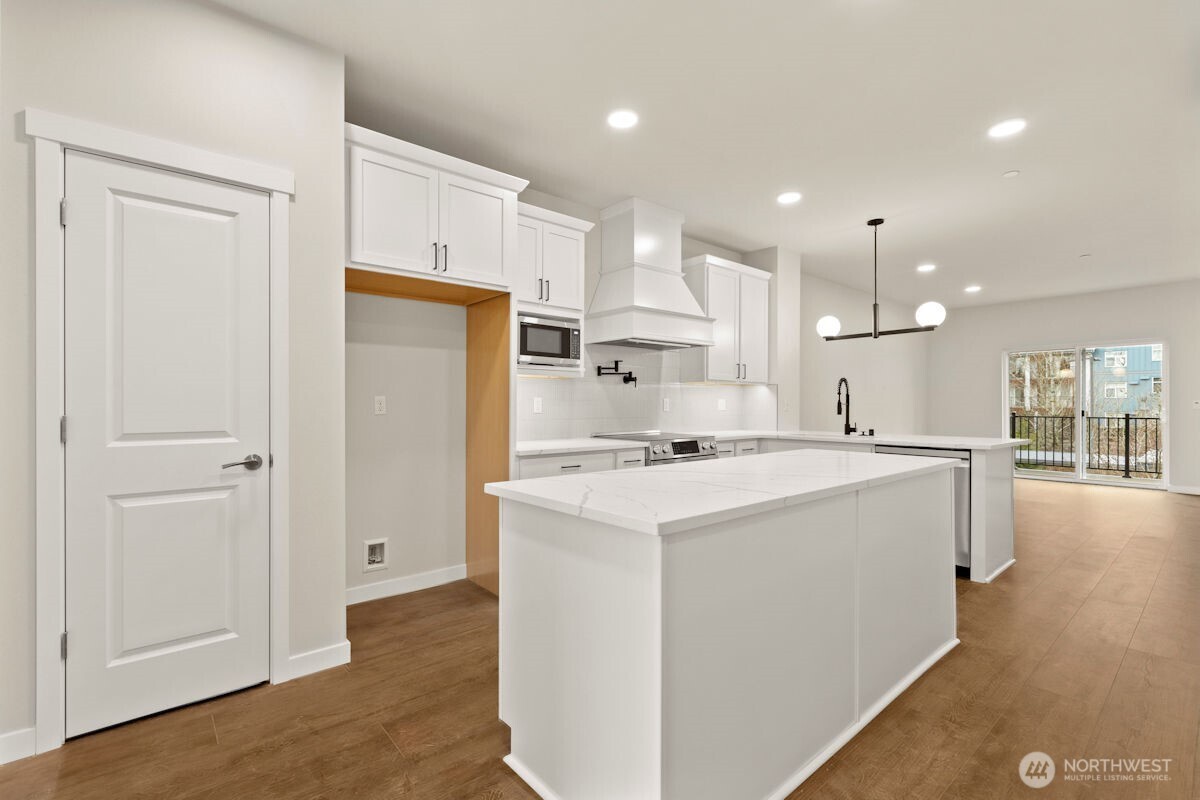 16823 Alder Way G2 Property Photo 17