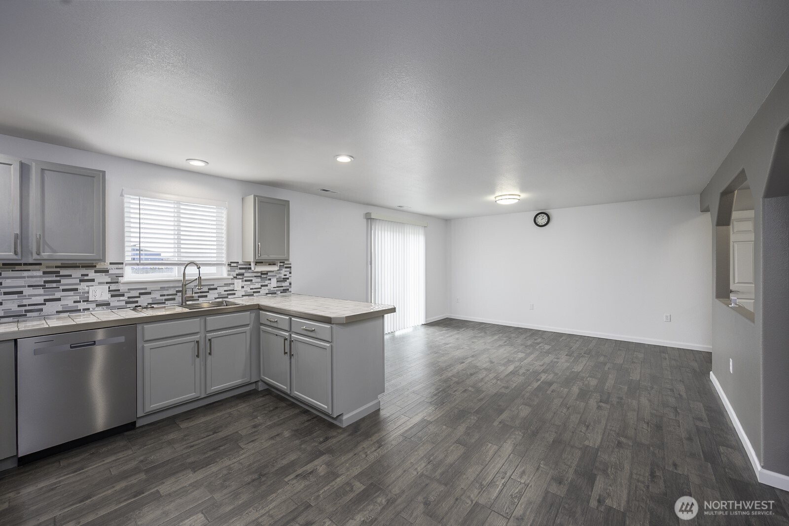 1516 S Husky Dr Property Photo 14