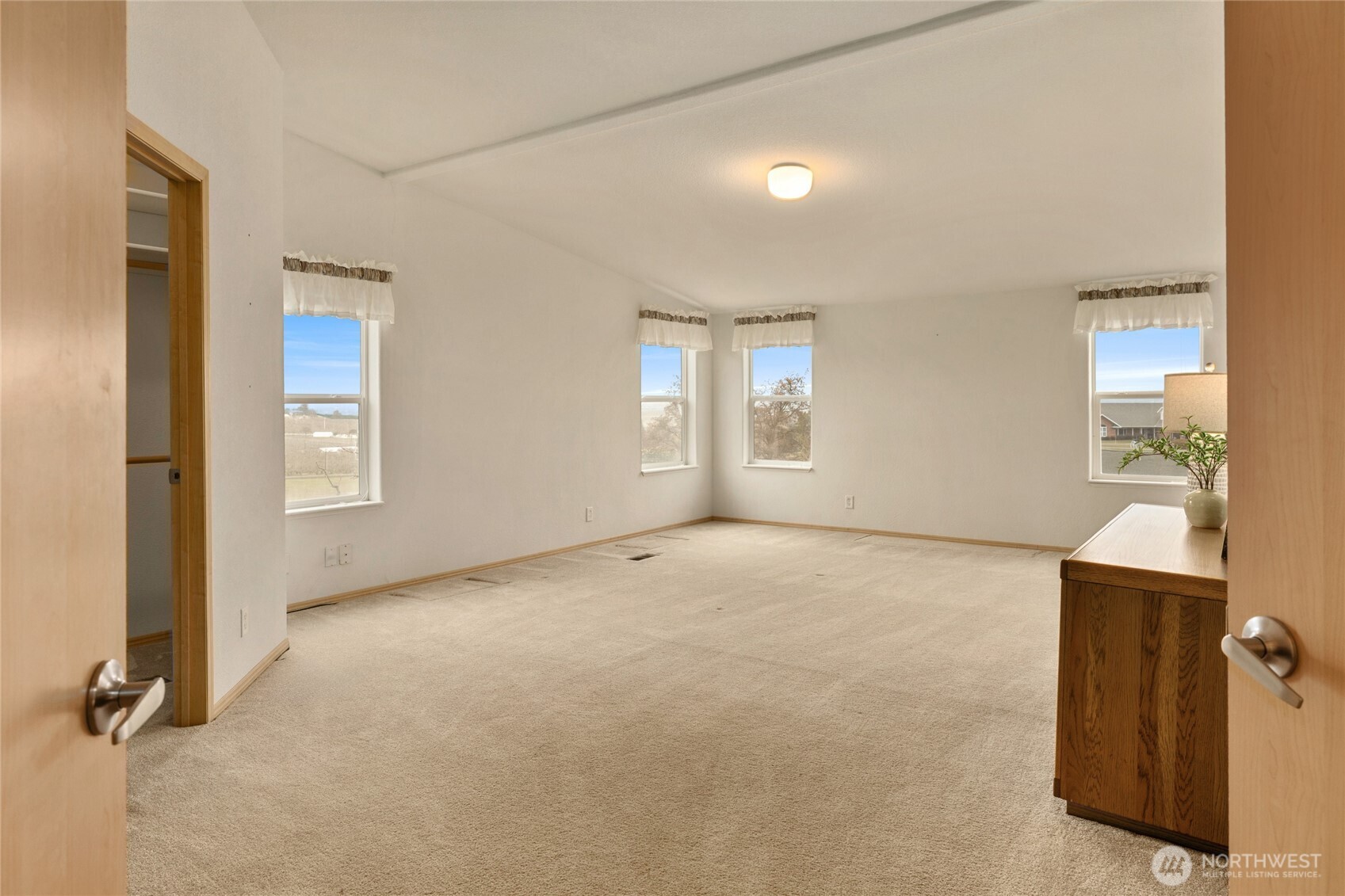 554 Dodge Road Property Photo 25