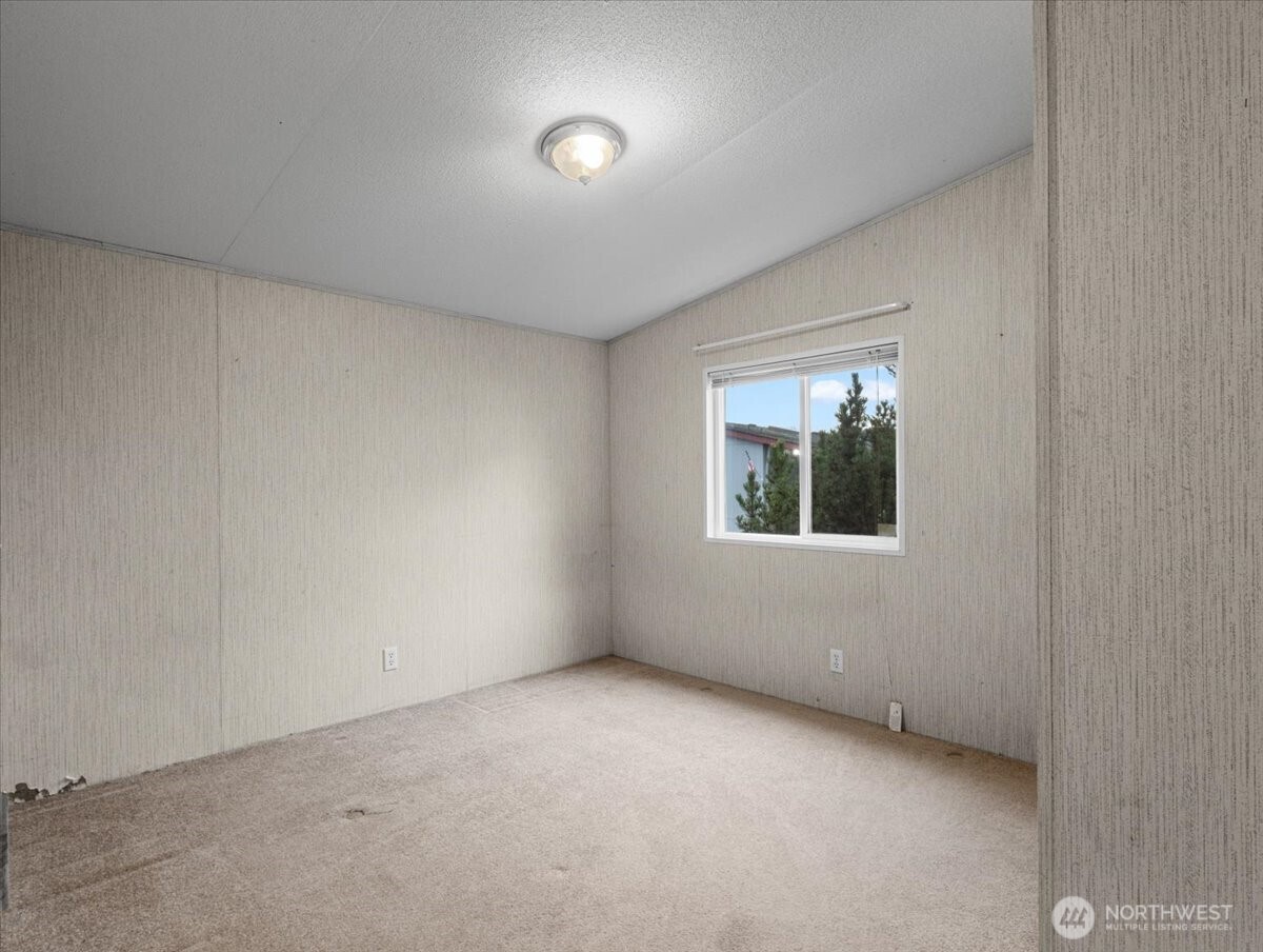 53 Heritage Boulevard Property Photo 24