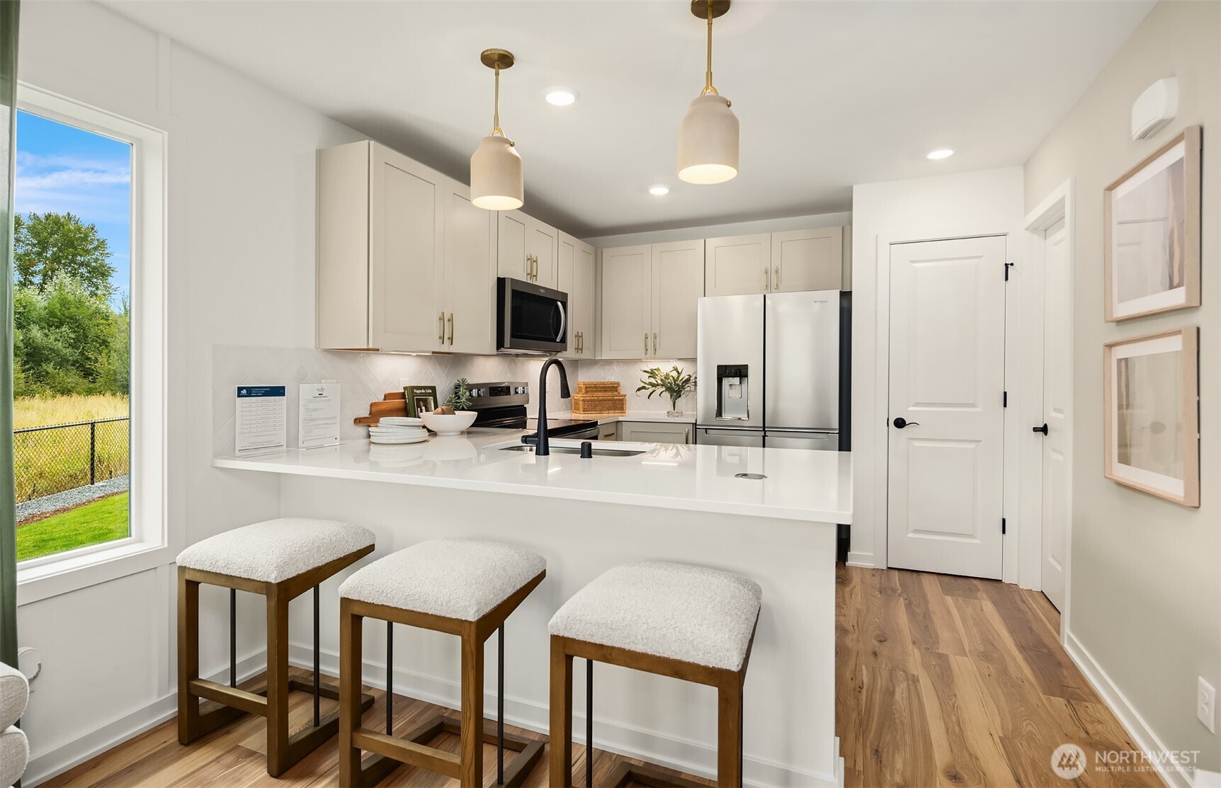 2512 160th Street Property Photo 6