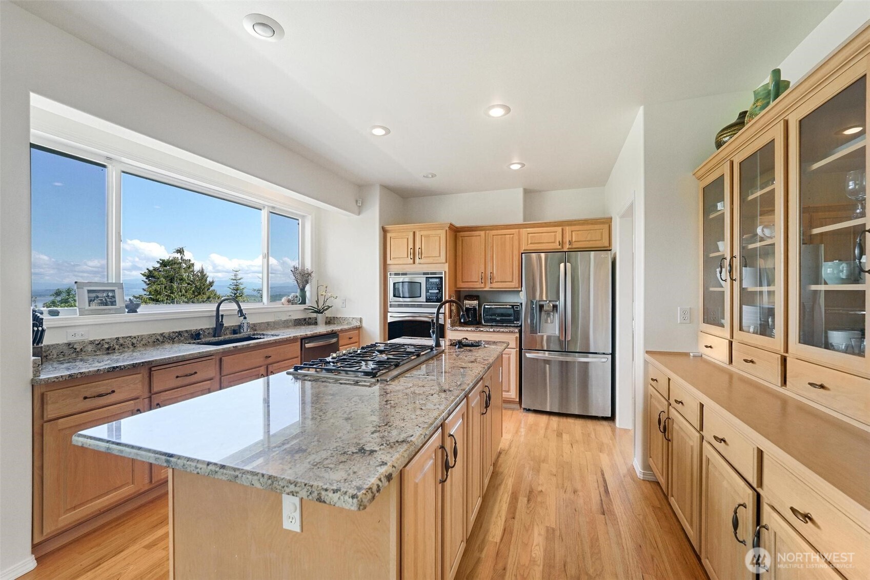 1048 Cassius Court Property Photo 6
