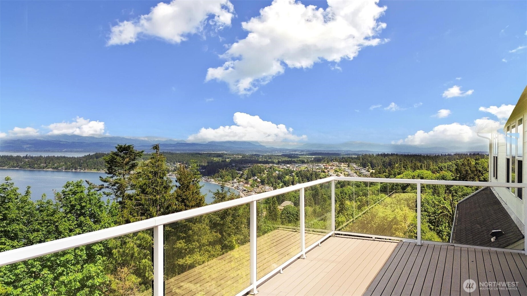 1048 Cassius Court Property Photo 15