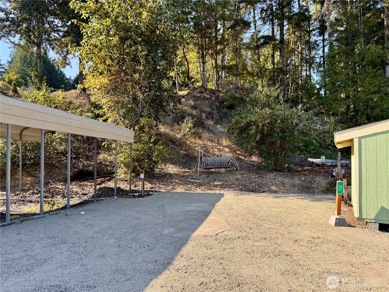27051 N Us Highway 101 5 Property Photo 7