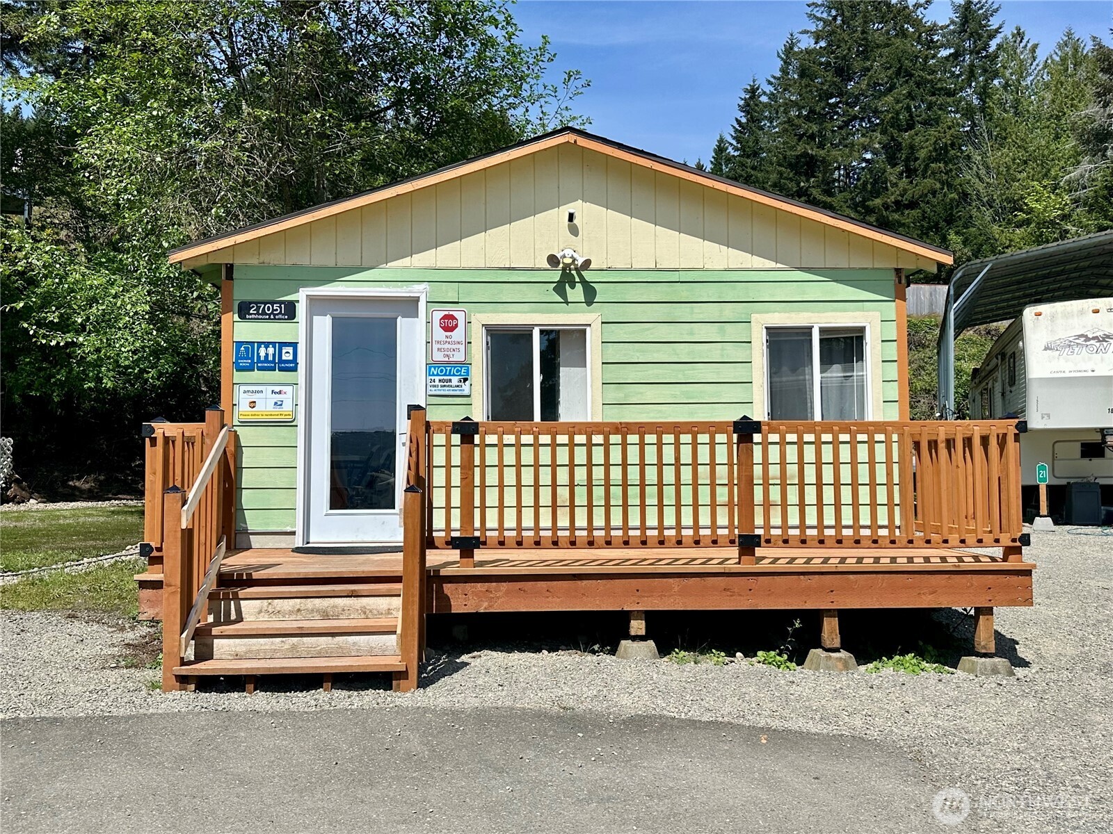27051 N Us Highway 101 5 Property Photo 12