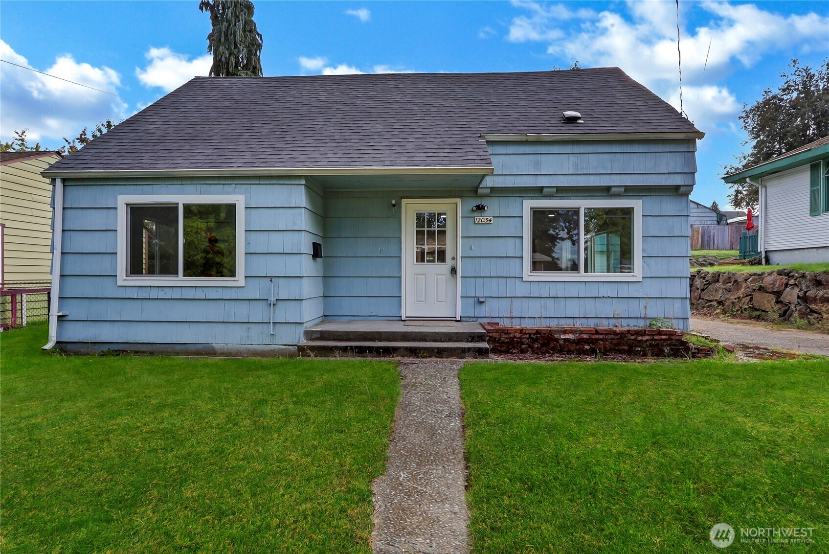 12034 68th Avenue Property Photo 2