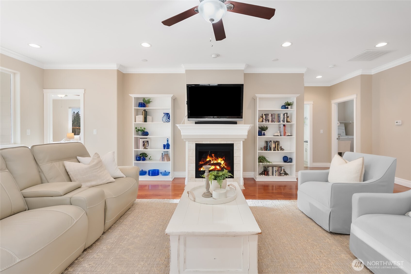 4371 Castlerock Drive Property Photo 8