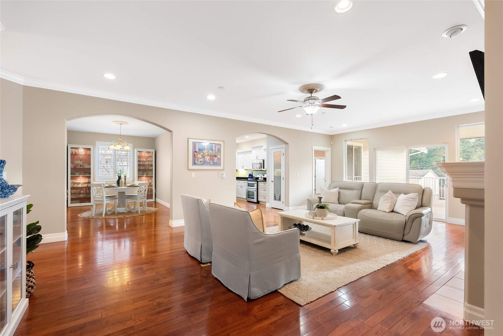 4371 Castlerock Drive Property Photo 14