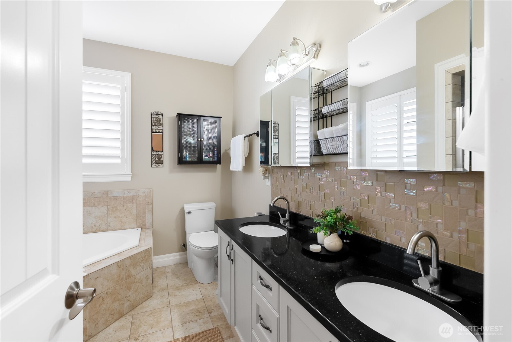 4371 Castlerock Drive Property Photo 19