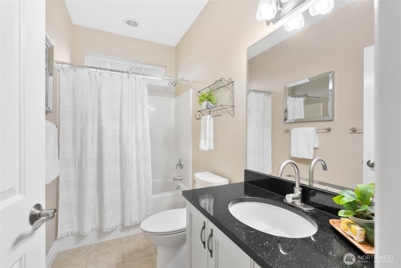 4371 Castlerock Drive Property Photo 24