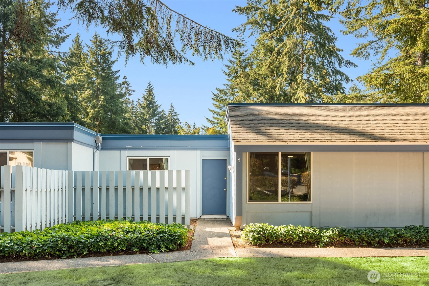 4308 Ne Sunset Boulevard X7 Property Photo 2