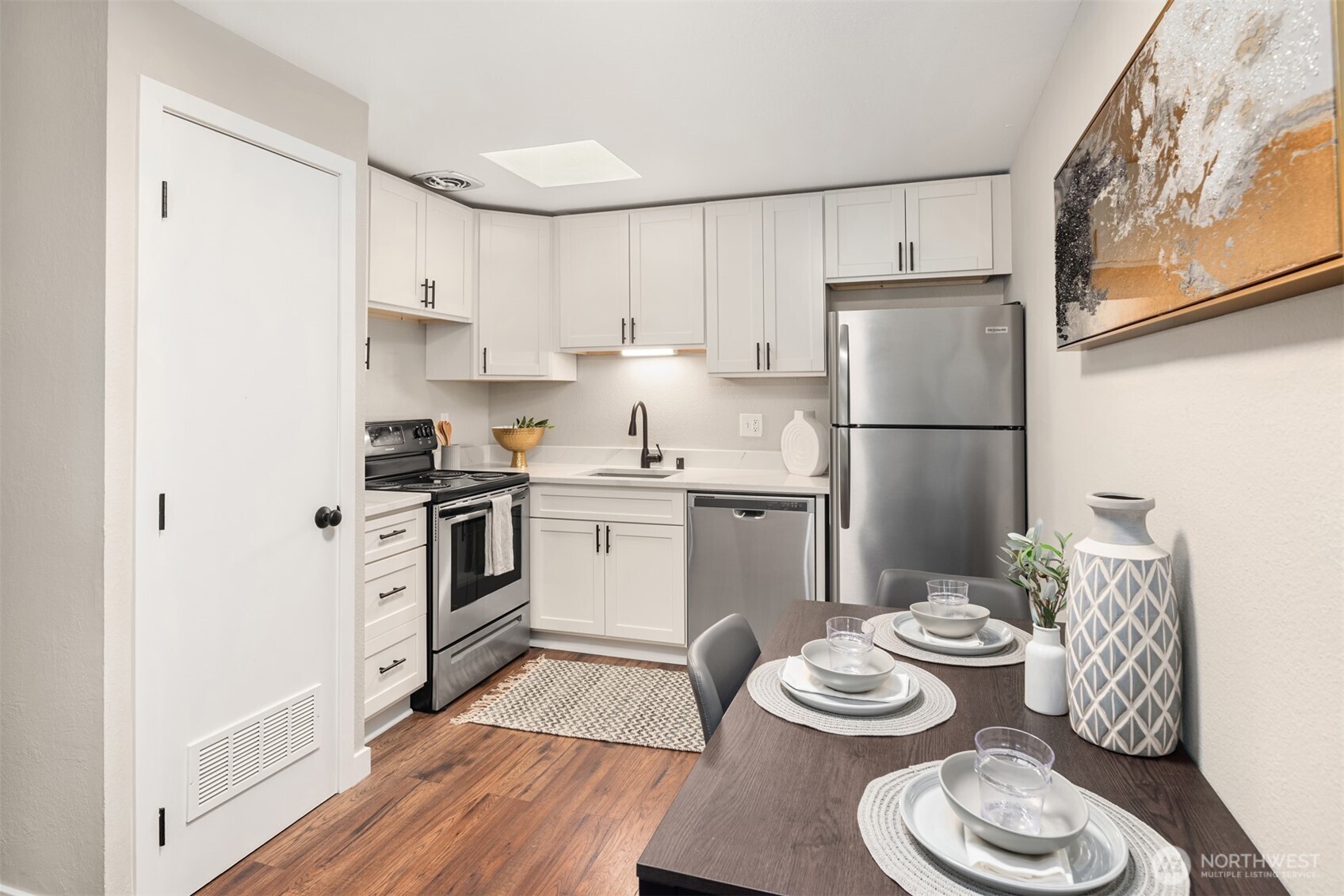 4308 Ne Sunset Boulevard X7 Property Photo 6