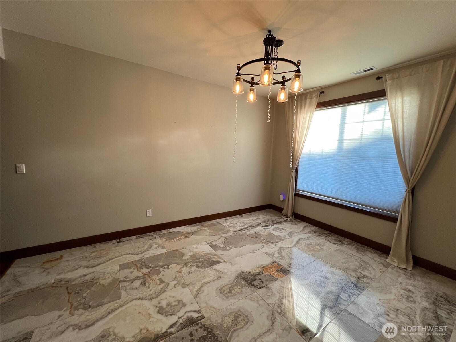 8715 185th Street Ct Property Photo 3