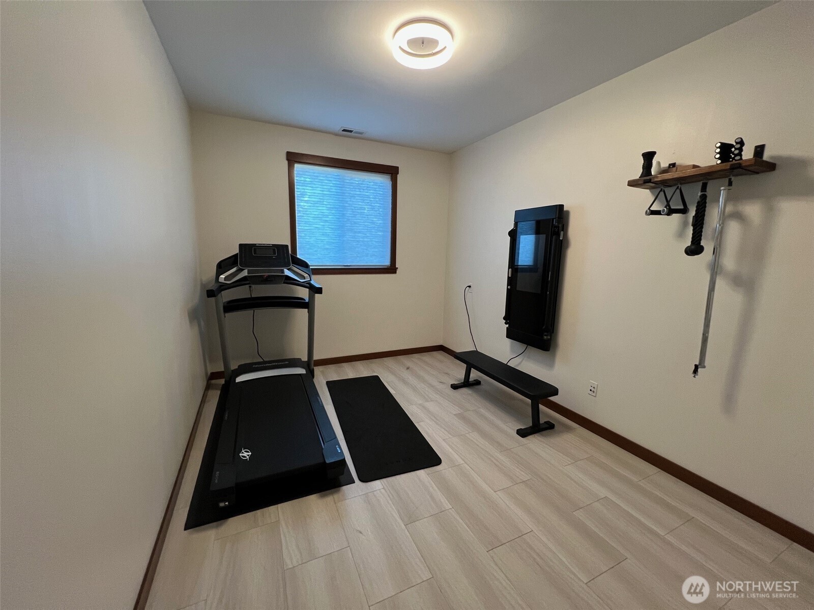 8715 185th Street Ct Property Photo 10