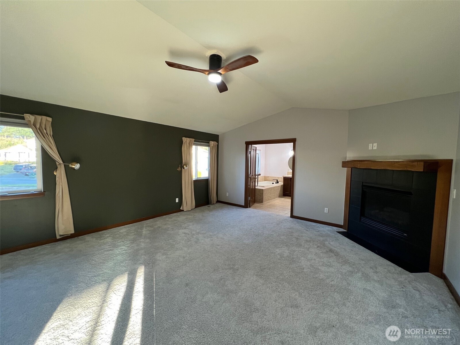 8715 185th Street Ct Property Photo 11