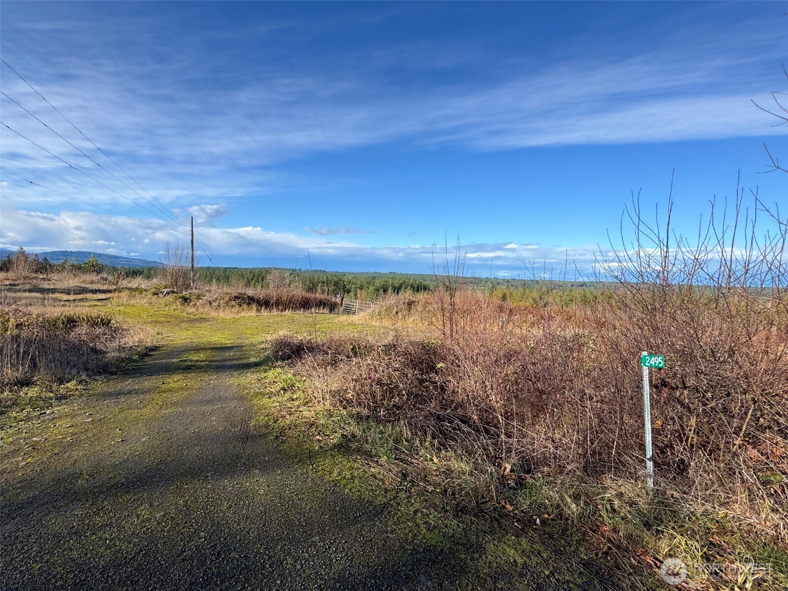2495 Chicken Coop Road Property Photo 4