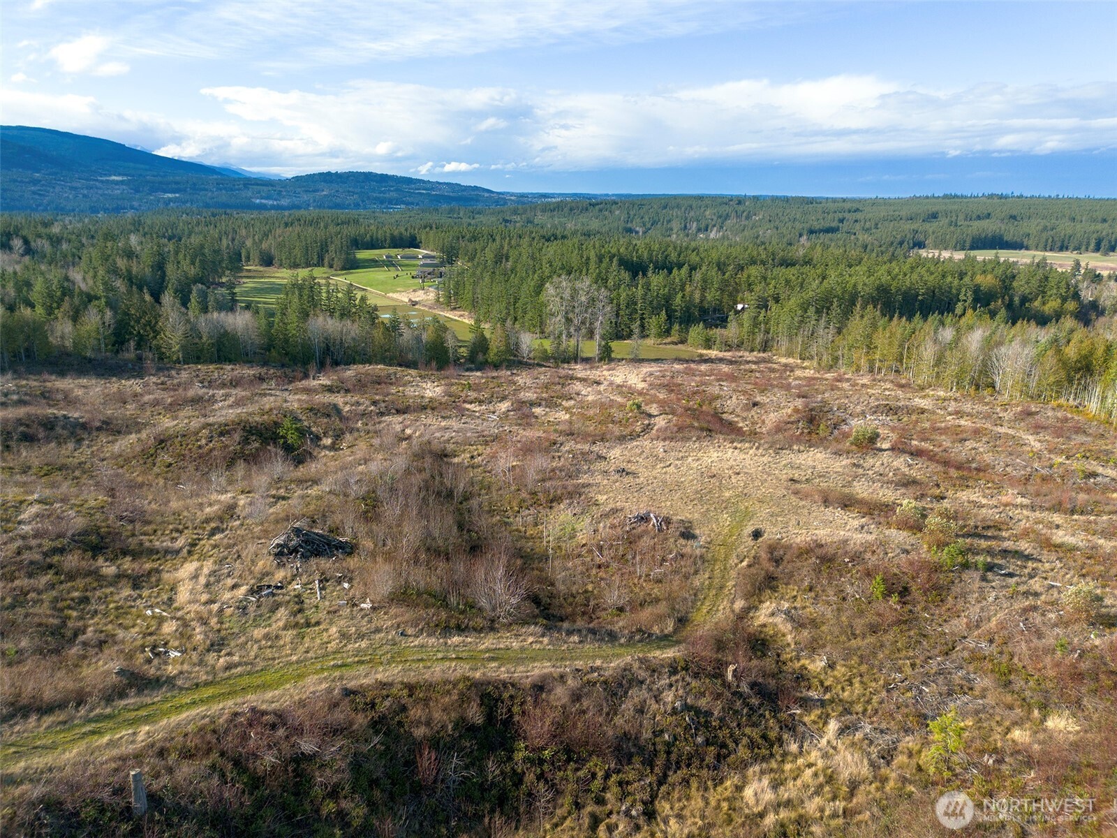 2495 Chicken Coop Road Property Photo 11
