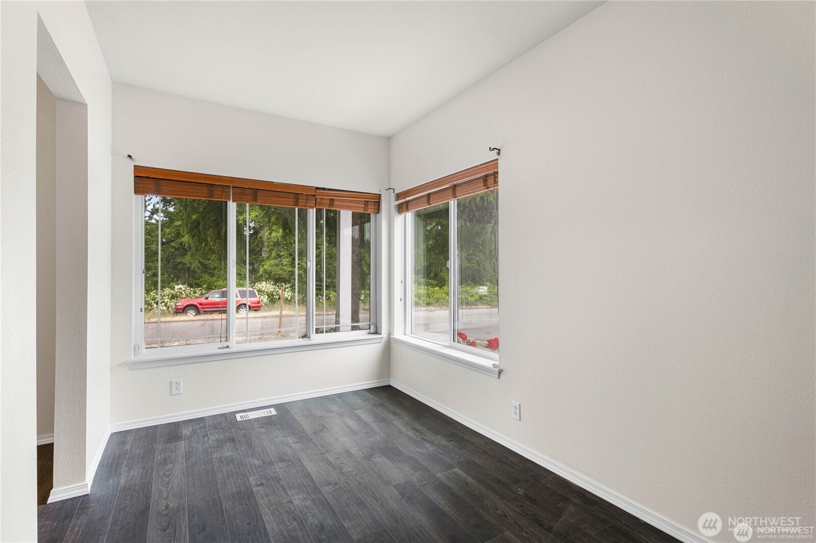 7615 198th Street Property Photo 5