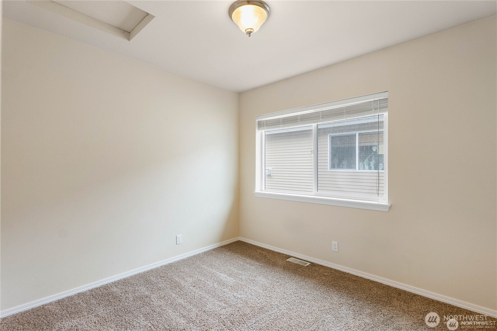 7615 198th Street Property Photo 28