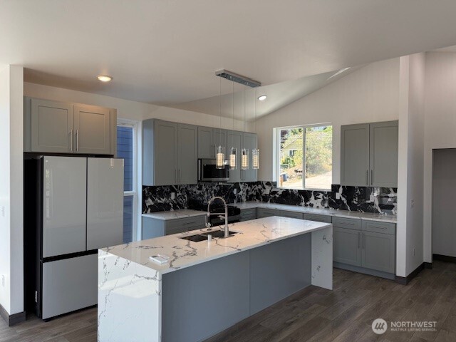 8610 42nd Avenue Property Photo 8