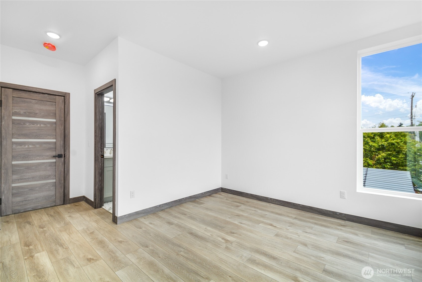 8610 42nd Avenue Property Photo 15