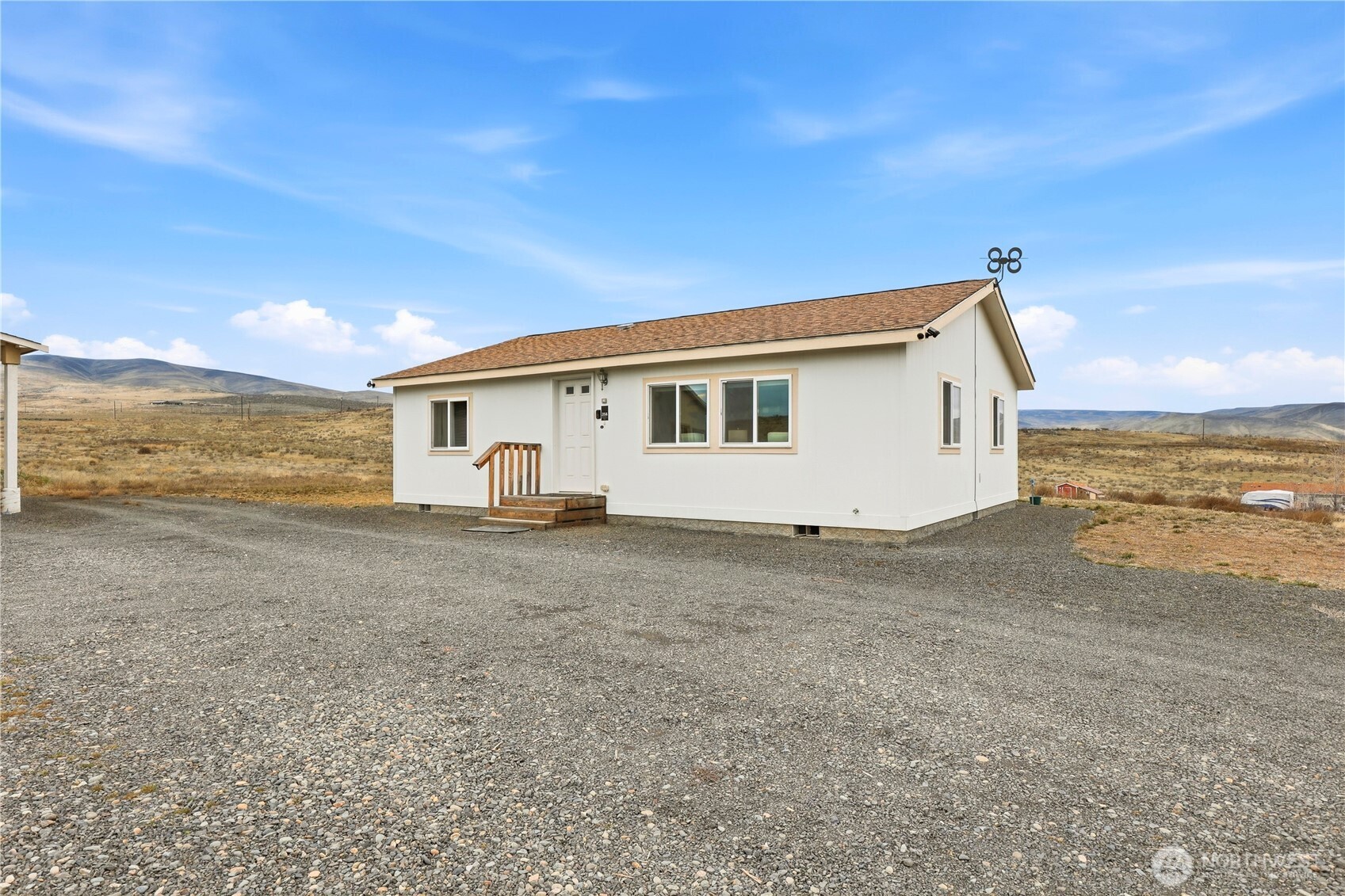 256 Wenas View Drive Property Photo 2