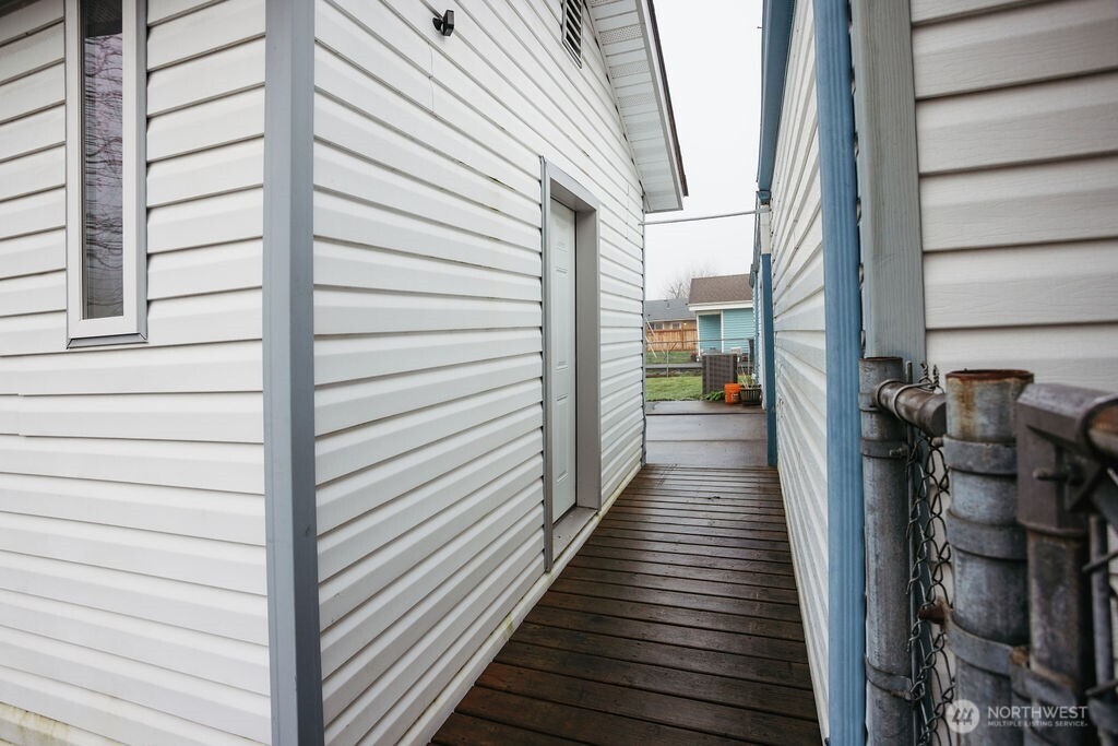 2209 42nd Avenue Property Photo 29