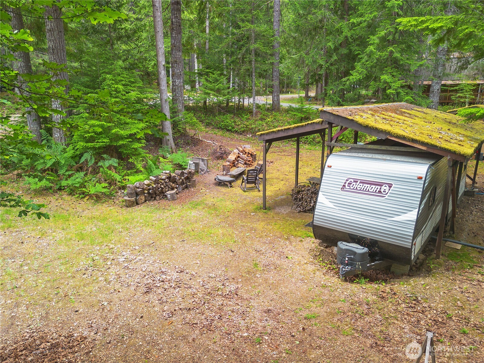 11 N Kitsap Place Property Photo 14