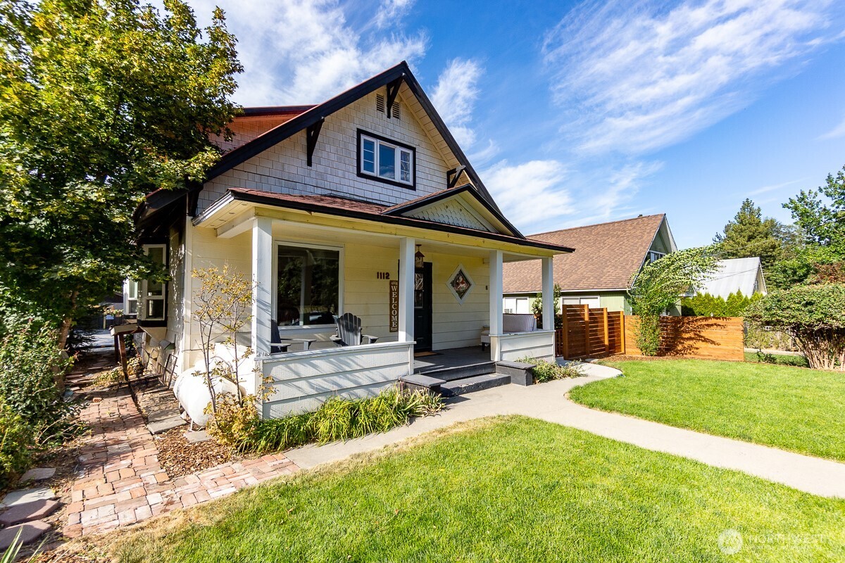 1112 Commercial Street Property Photo 4