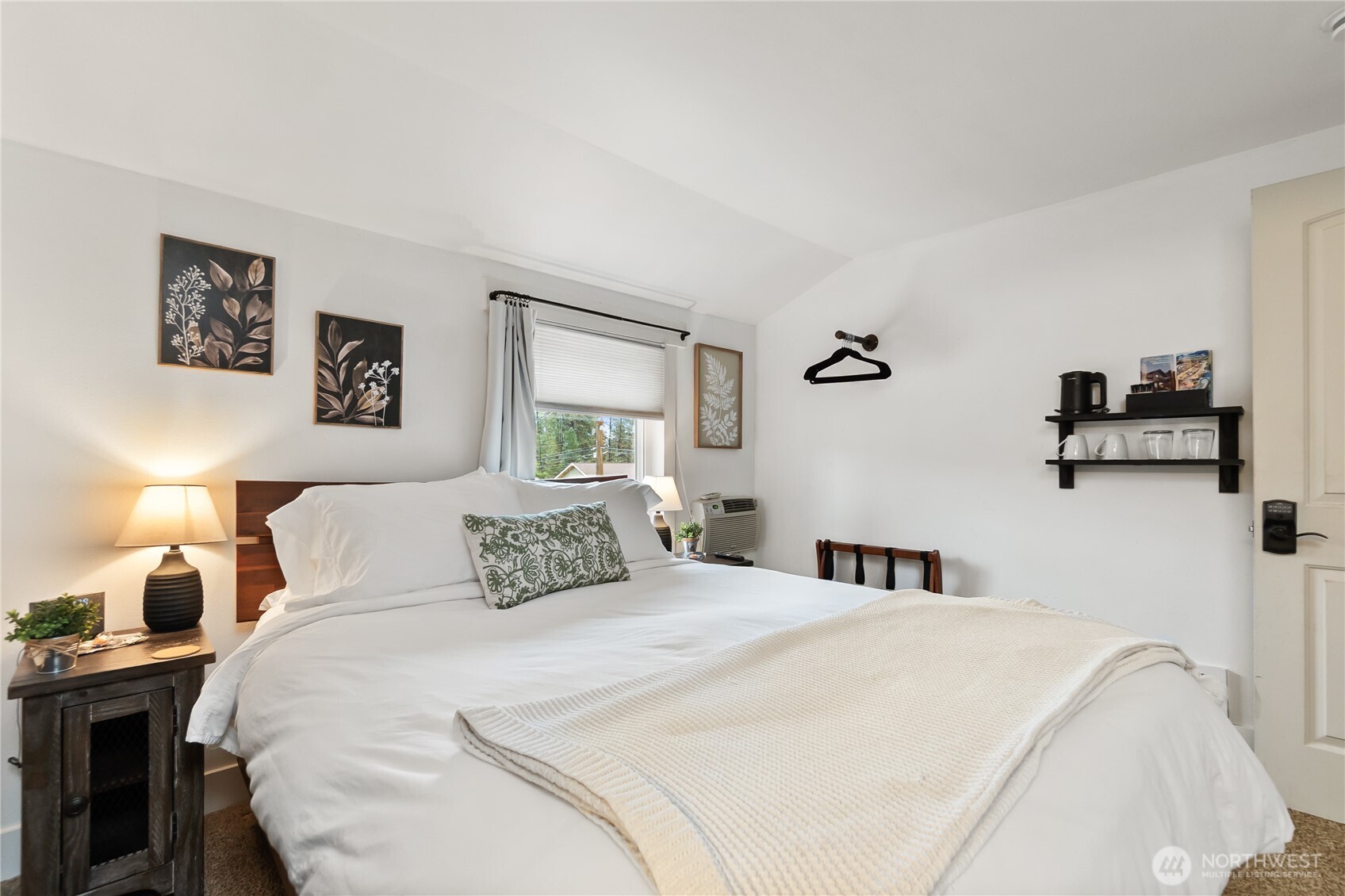 1112 Commercial Street Property Photo 30