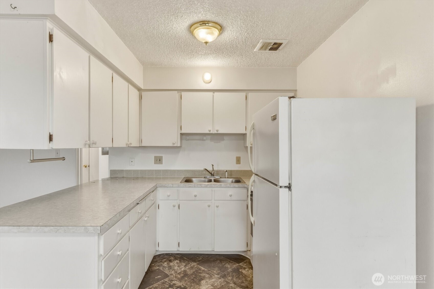 504 N 7th Avenue Property Photo 16