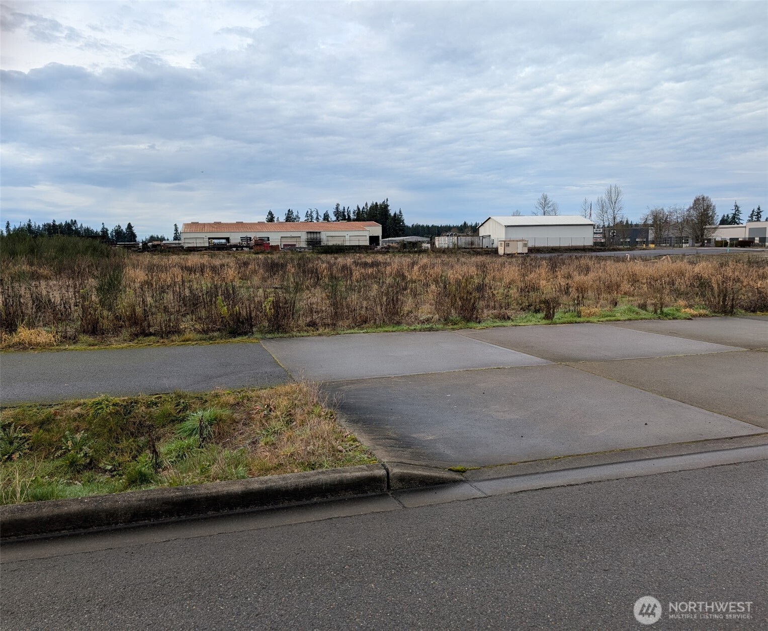 19712 Arlington Valley Road Property Photo 3