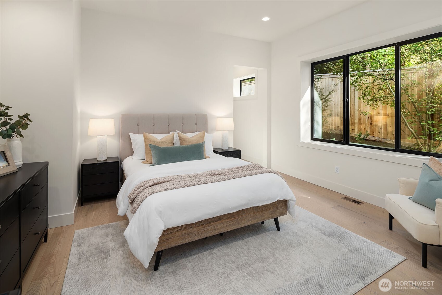 17626 Talbot Road Property Photo 25