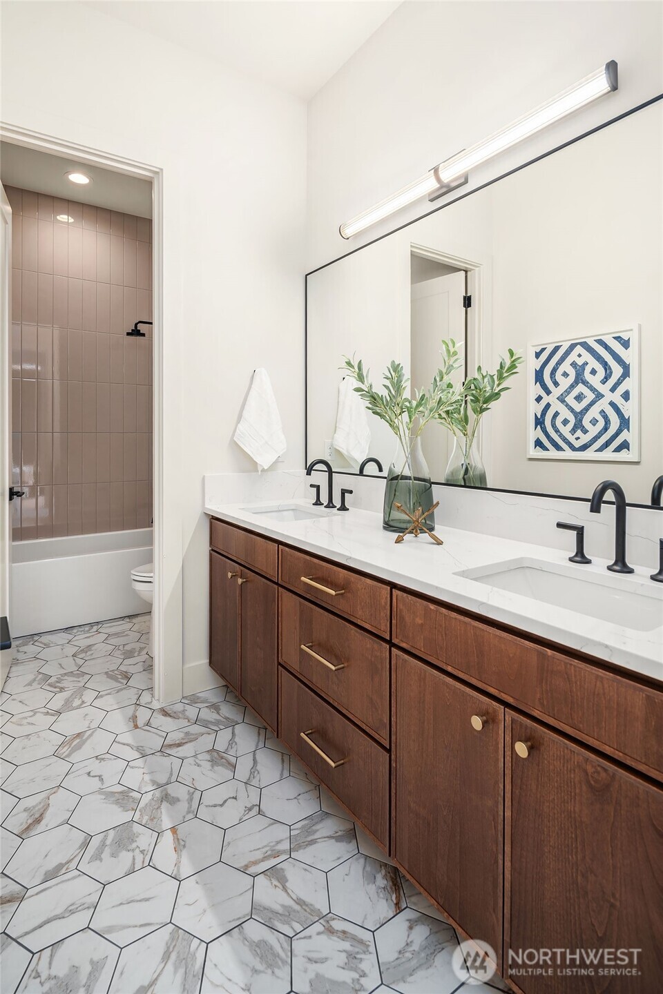 17626 Talbot Road Property Photo 34
