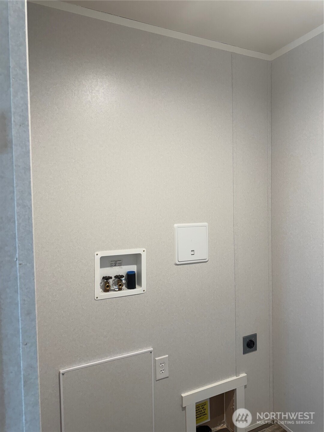 200 W Hawthorne Street 32 Property Photo 12
