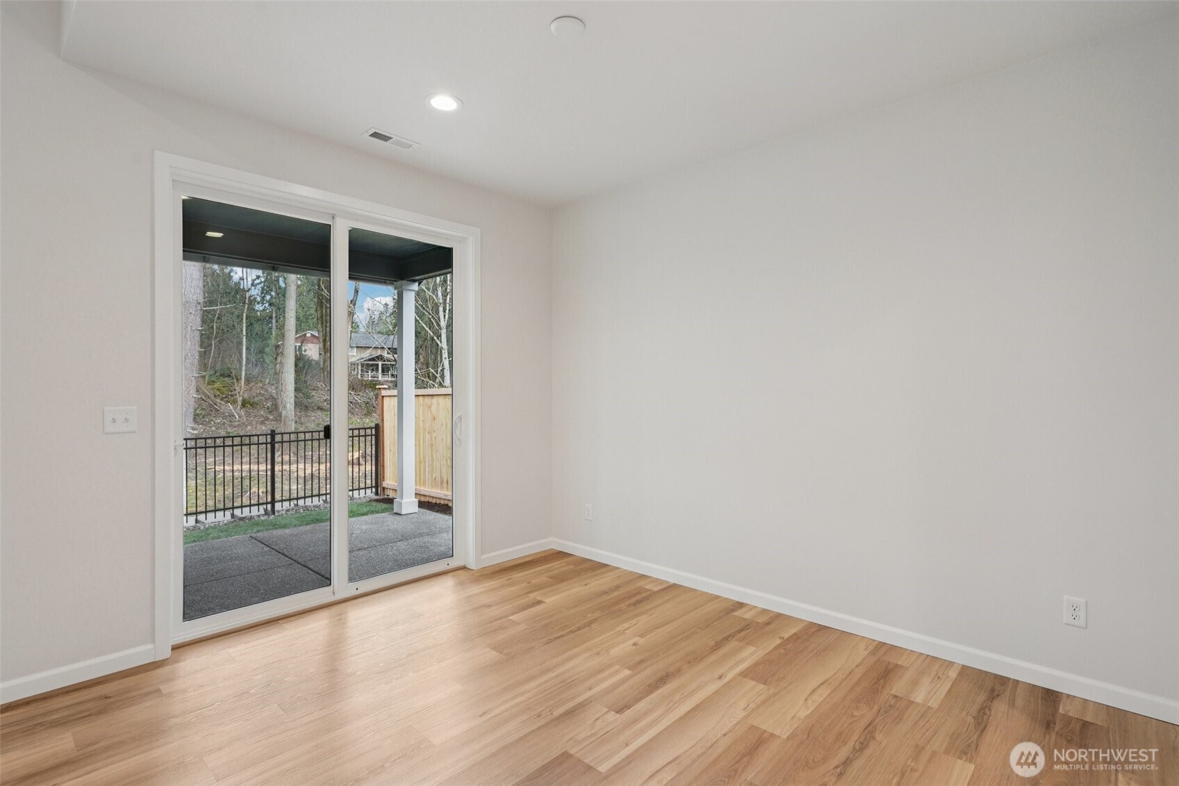 1303 60th Avenue Property Photo 9