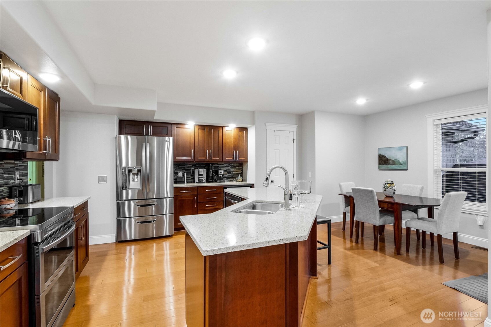 811 Laguna Drive Property Photo 15