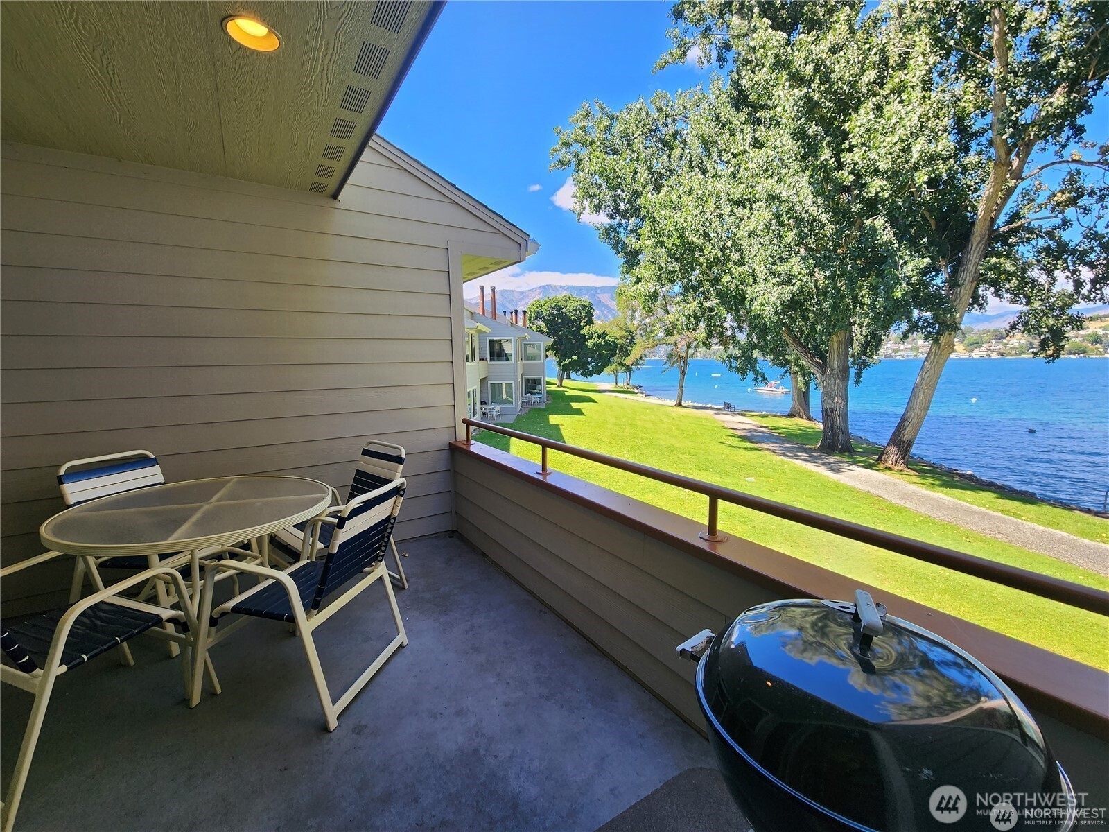 1 Beach 573-b Property Photo 1