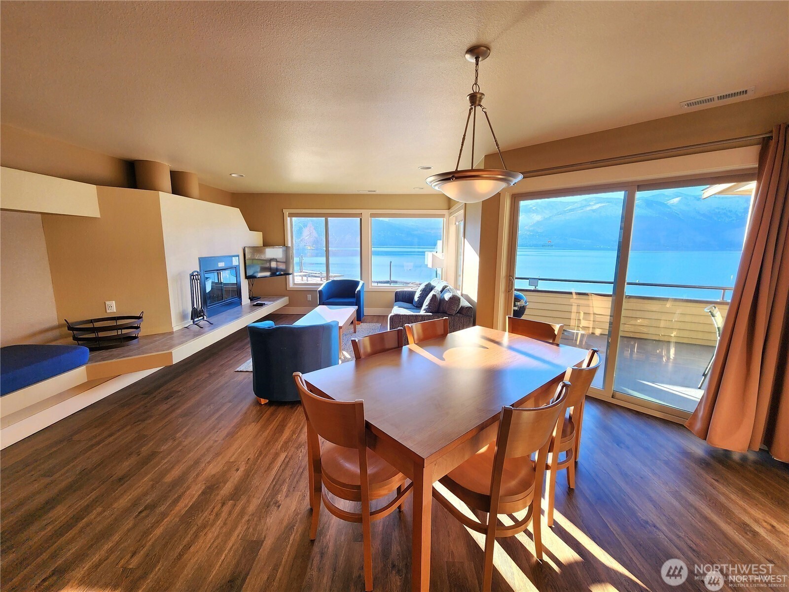 1 Lakeside 708-L Property Photo 1