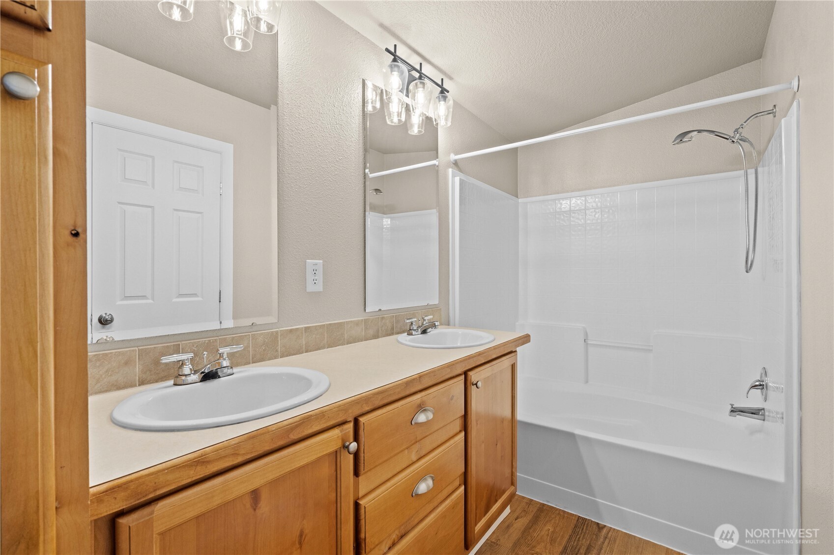 2313 420th Street Property Photo 21
